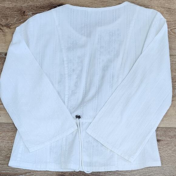 Christopher & Banks Light weight Embroidered Tie Front Cover up Blouse Size Smal - Picture 5 of 8